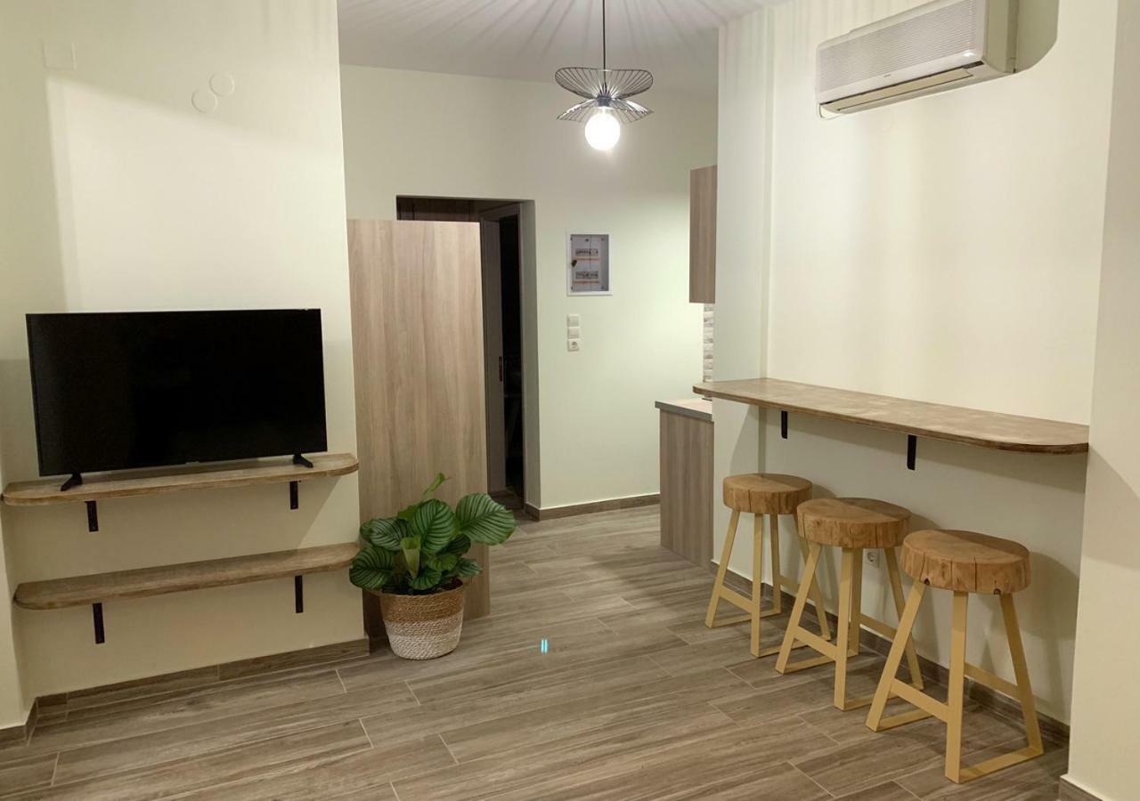 普拉蒂Iliovasilema公寓式酒店 外观 照片